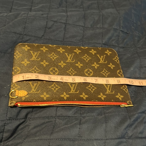 Louis Vuitton Monogram Large Pochette Clutch - Picture 8 of 8